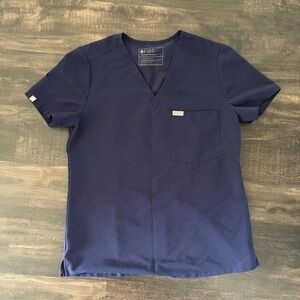 Fix Catalina one pocket navy blue scrub top small